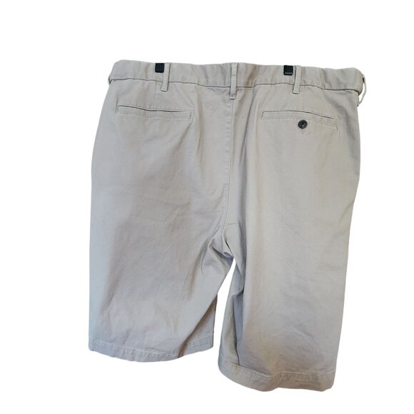 Lands End Mens Traditional Fit Beige Chino Shorts Size 42 - Picture 2 of 3